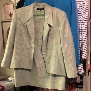 Suit/ Skirt Set